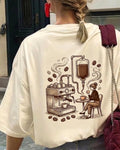 Costas da camiseta offwhite com ilustração de máquina de café e soro de café